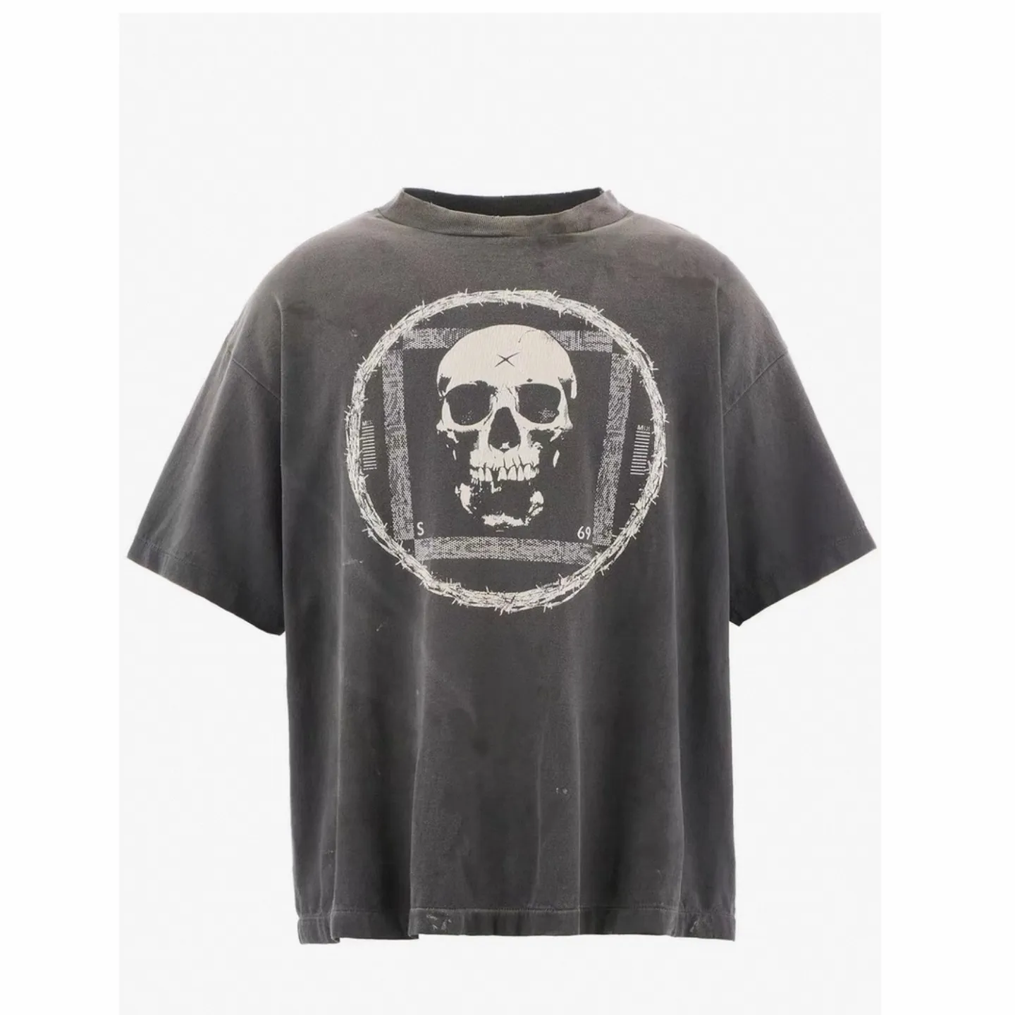 ❥8026#P136 Saint Mxxxxxx new model uses double yarn cotton batik fabric 280g, comfortable and breathable to wear. Full of street feel, loose fit Size: (S-M-L-XL) Color: Washed black